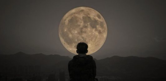 அறிவியல் கட்டுரை : நிலாவுக்குப் போலாமா ? Moon-Slider