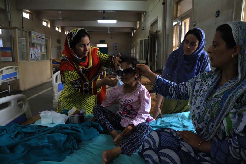 Kashmir-Life-Siege