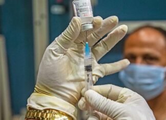 கொரோனா : தடுப்பூசி கொள்கையின் அரசியல் பொருளாதாரம்