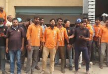 பெங்களுரு: போராடும் டெலிவரி தொழிலாளர்கள் – கண்டுகொள்ளாத ஸ்விகி!