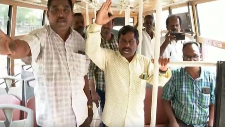 தொடக்கக் கல்வி ஆசிரியர்களை போராடவிடாமல் கைது செய்யும் திமுக அரசு
