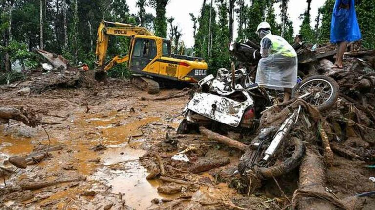 வயநாடு நிலச்சரிவு: தோண்டத் தோண்ட உடல்கள்