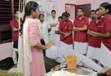 கிள்ளுக்கீரைகளா துணைமருத்துவ மாணவர்கள்?