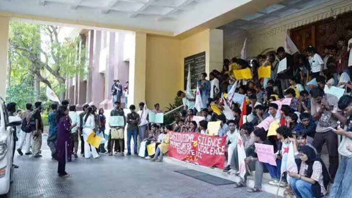 Puducherry-University-Protest