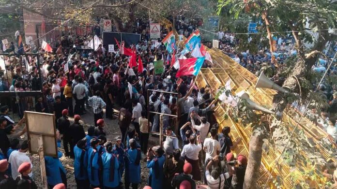 Jawaharlal-Nehru-University-Students’-Union-(JNUSU)-protest-to-implement-UGC-Regulations-students-arrested