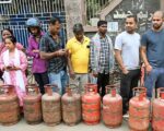 சிலிண்டர் தட்டுப்பாடு – தொடரும் மோடி அரசின் படுகொலைகள்.. | இ-போஸ்டர்