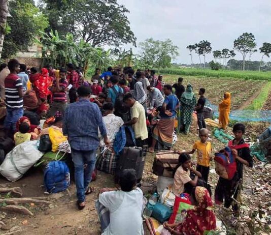 தீவிரமடையும் நாடு கடத்தல்: மேற்குவங்க இஸ்லாமியர்கள் மீதான பாசிச தாக்குதல்