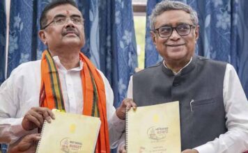 மேற்குவங்கம்: நிதிநிலை அறிக்கையில் சிறுபான்மையினர் நல நிதிக் குறைப்பு!