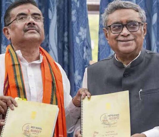 மேற்குவங்கம்: நிதிநிலை அறிக்கையில் சிறுபான்மையினர் நல நிதிக் குறைப்பு!