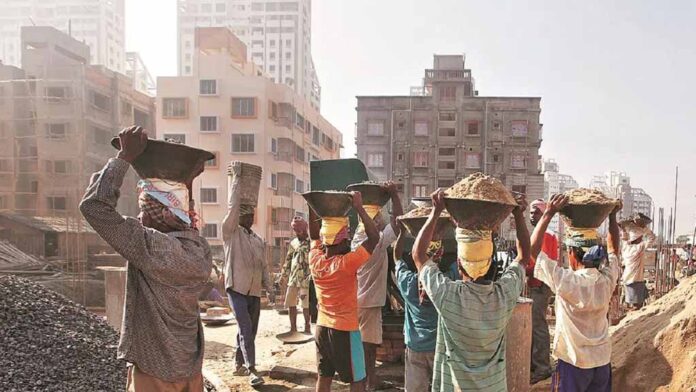 indian-working-class-scorched-by-heatwave