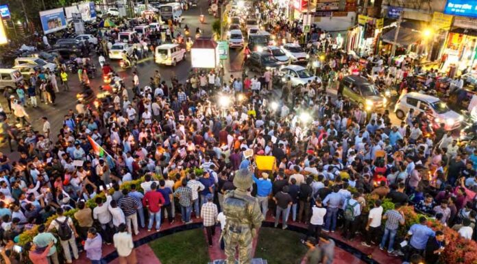 தேர்வு முறைகேடுகளுக்கு எதிராக ஜார்க்கண்ட் மாணவர்கள் போராட்டம்!