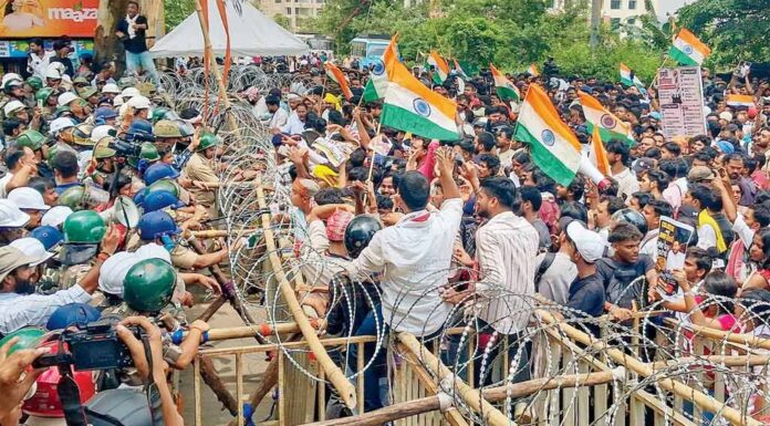 ஜார்க்கண்ட் மாணவர்களின் எழுச்சிமிகு சட்டமன்ற முற்றுகைப் போராட்டம்!